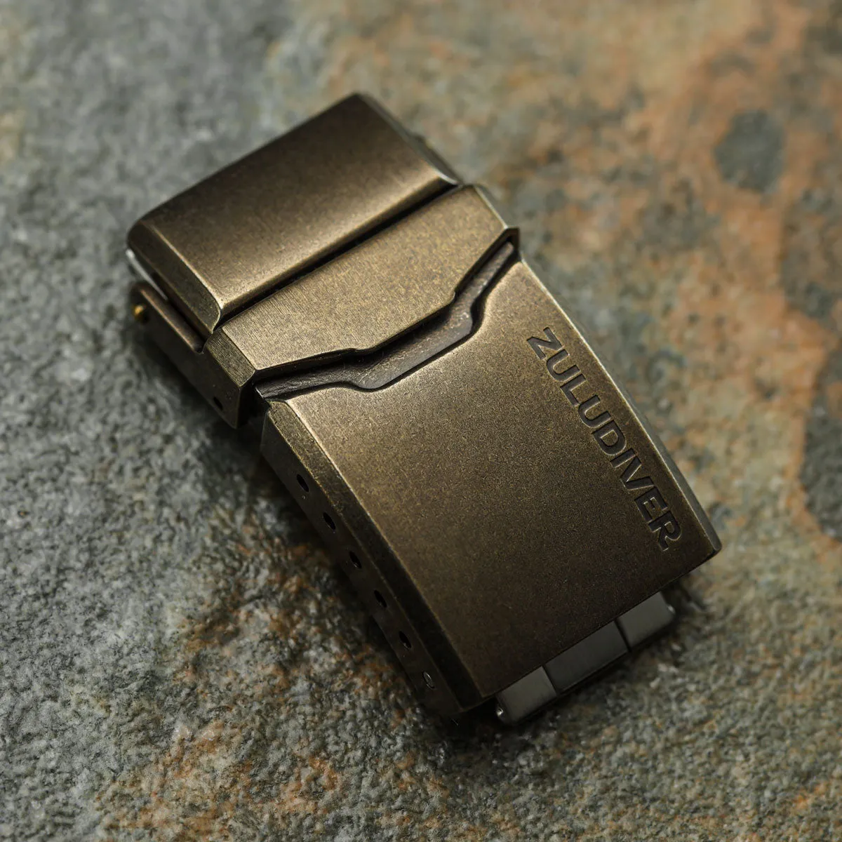 HydroLock Deployant Buckle - Brushed